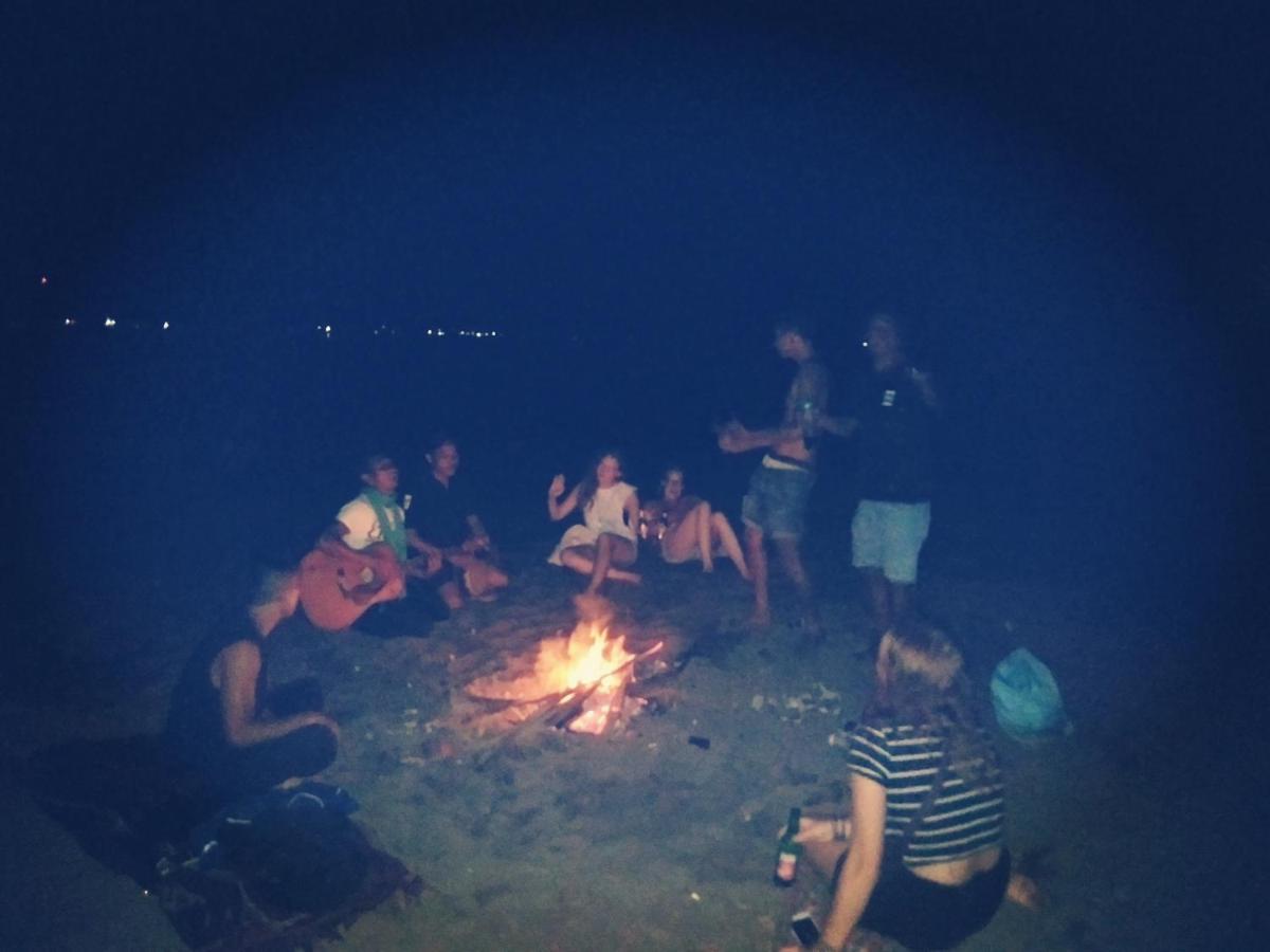 Lovina Family Hostel מראה חיצוני תמונה
