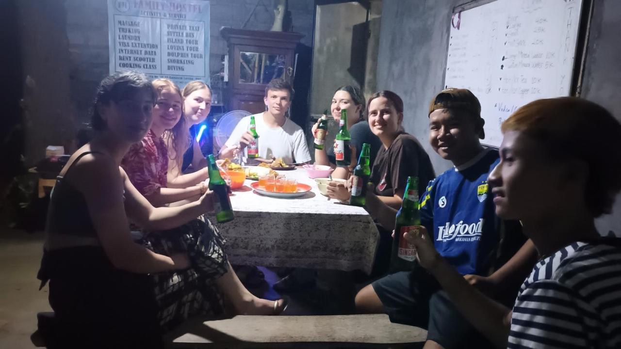 Lovina Family Hostel מראה חיצוני תמונה