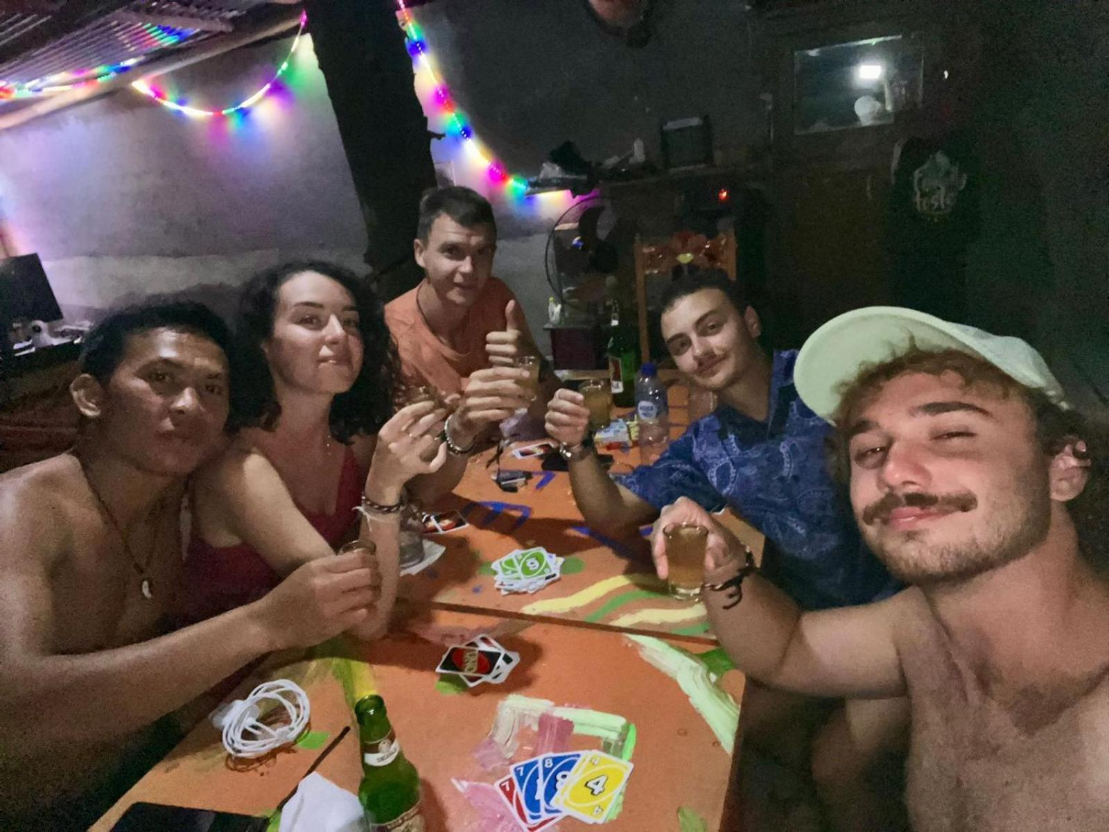 Lovina Family Hostel מראה חיצוני תמונה